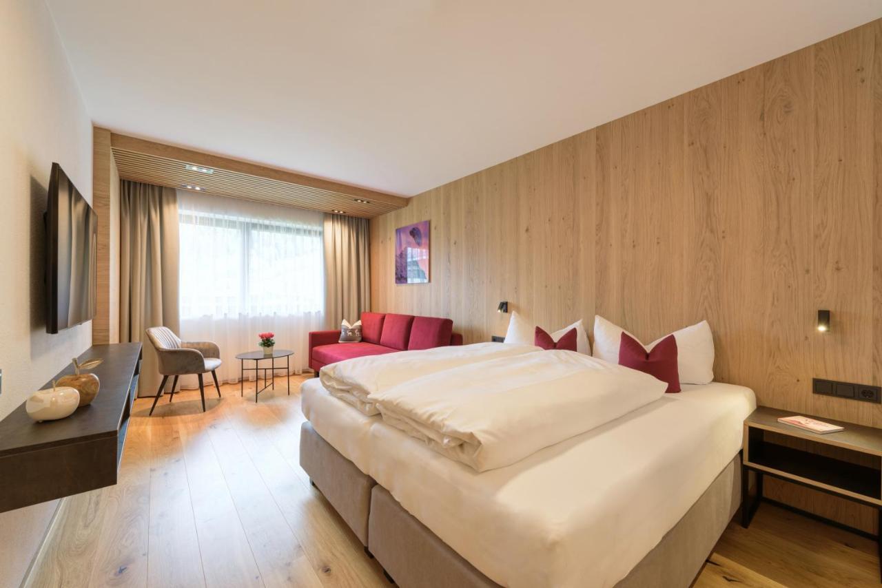 Haus St Anton - Incl Gratis Premium Sommerkarte St. Anton am Arlberg Eksteriør bilde