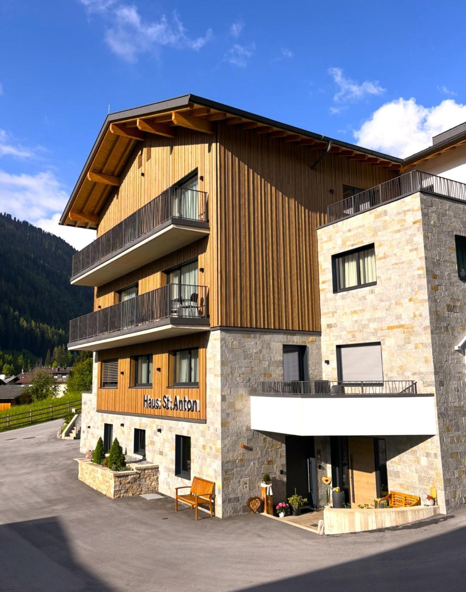 Haus St Anton - Incl Gratis Premium Sommerkarte St. Anton am Arlberg Eksteriør bilde
